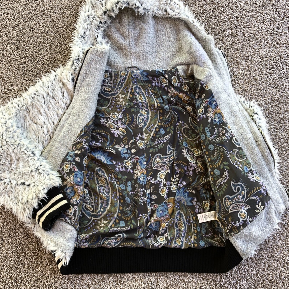 Free People Fluffy Dolman Full Zip Hoodie Jacket Size M Yeti Sherpa Floral Lined - Picture 3 of 10